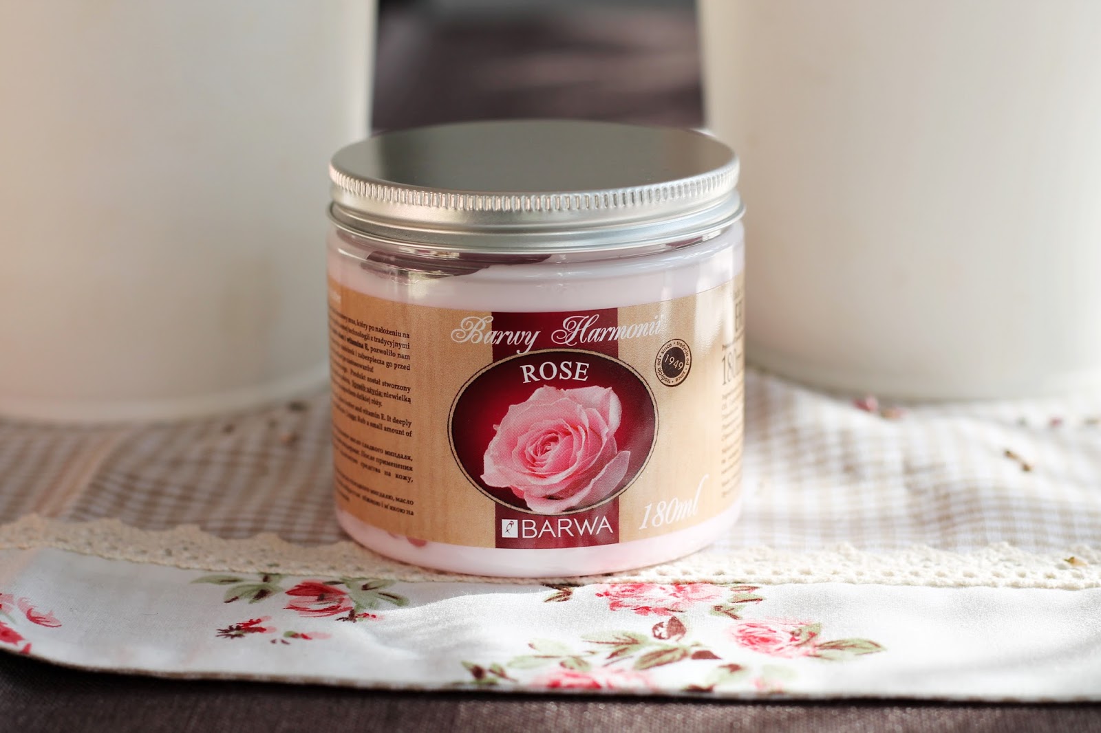 Barwy Harmonii – różane masło do ciała marki BARWA