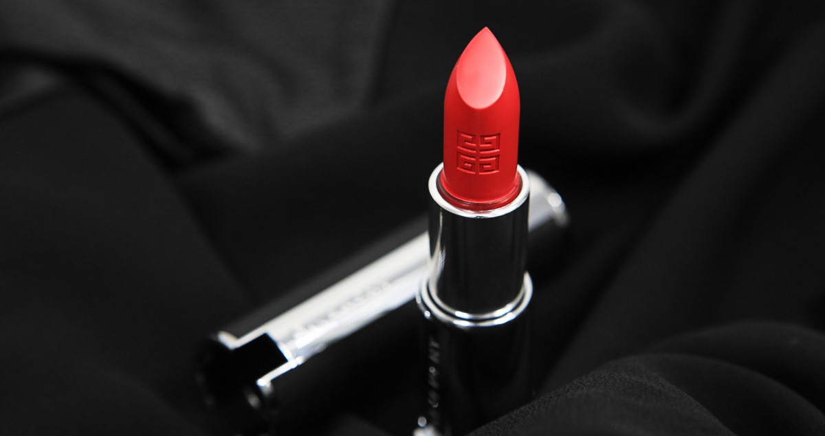 Prezenty pod choinkę od Givenchy: tusz do rzęs Noir Couture i szminka Le Rouge
