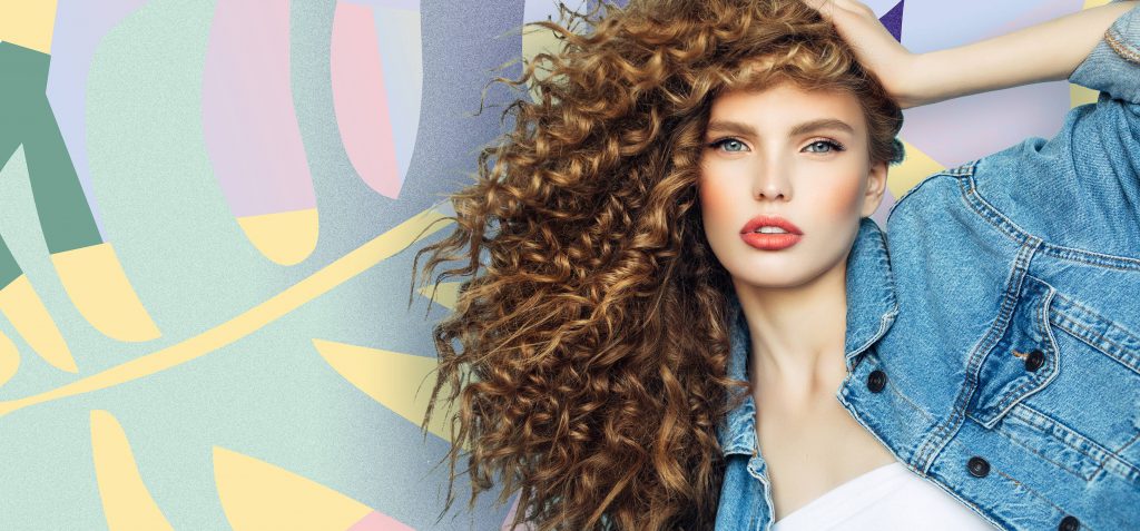 Curly Girl – jak dbać o włosy kręcone i falowane?