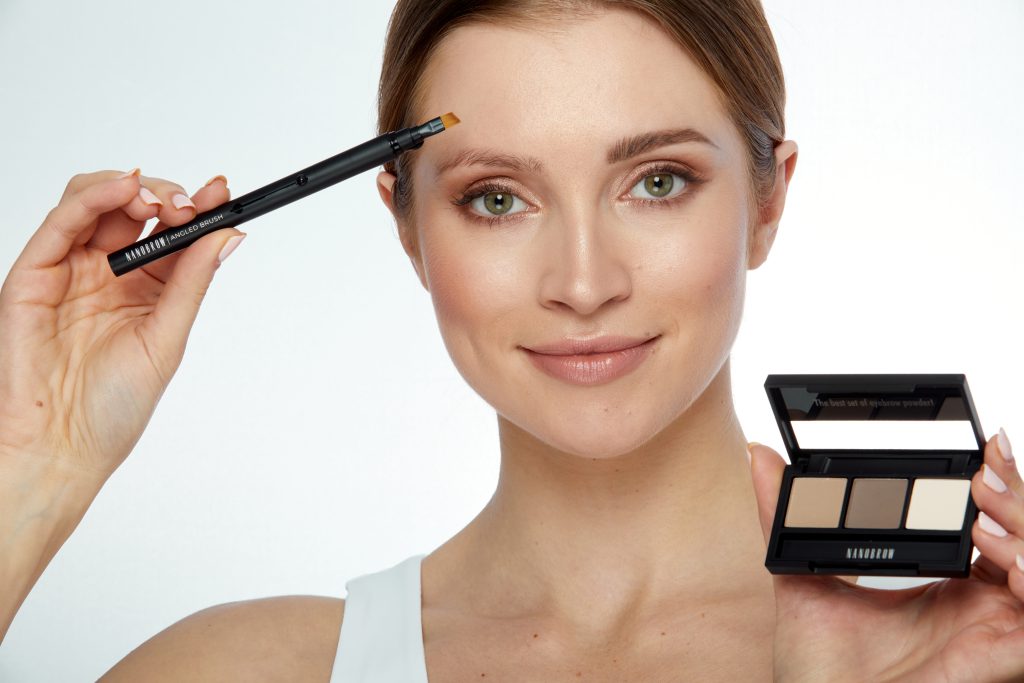 Nanobrow Eyebrow Powder Kit – ty tez możesz malować brwi jak profesjonalistka!