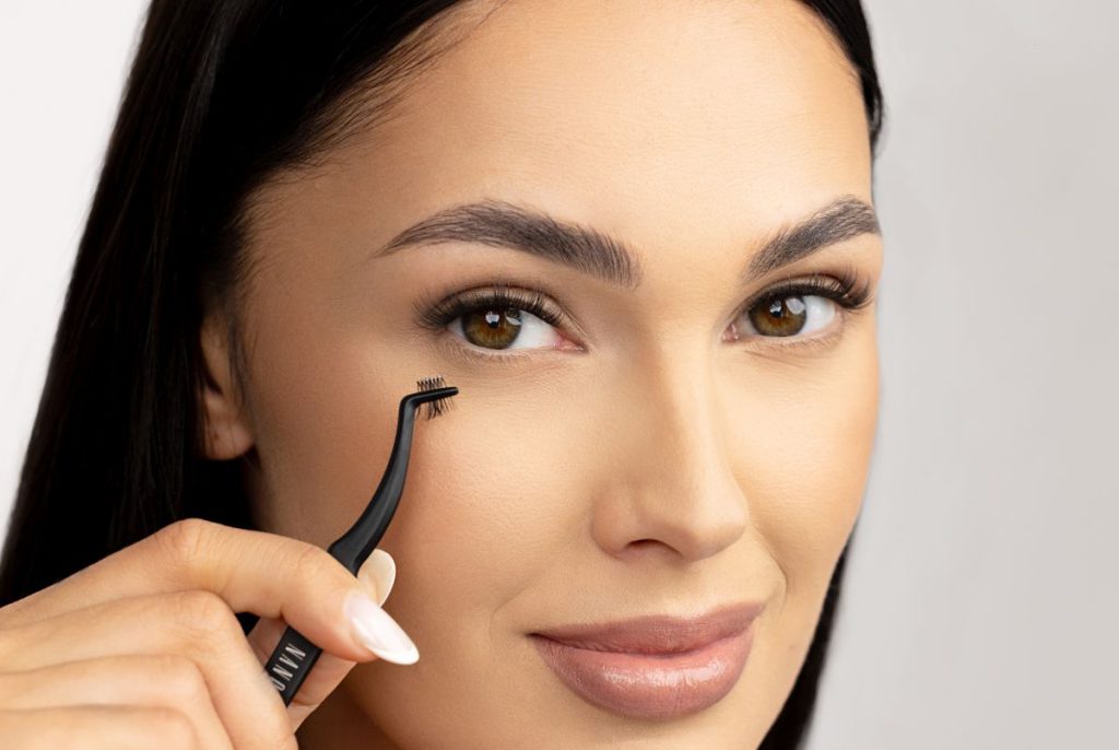 Rzęsy pre-glued Nanolash – ekspresowa stylizacja rzęs bez kompromisów